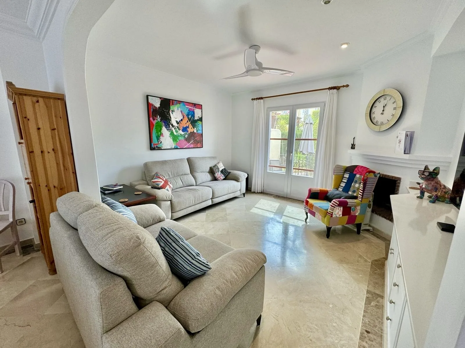 LB5 Lounge a