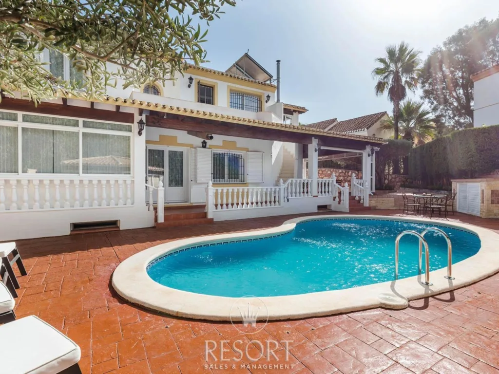 Las brisas 94 for sale 634ea4900c9c2