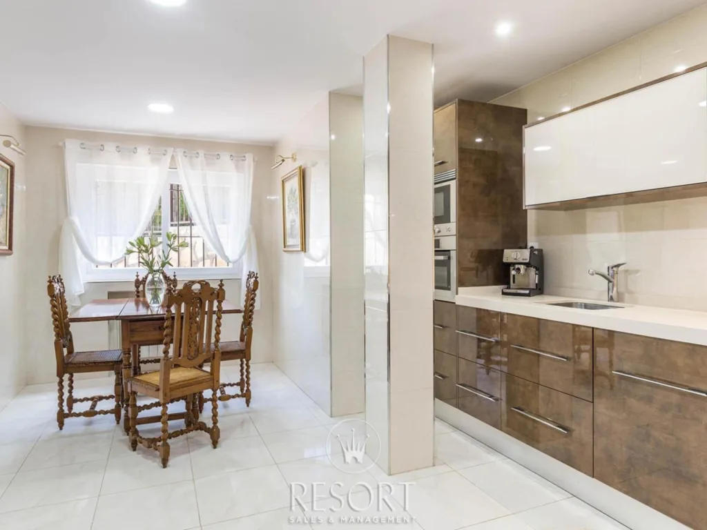 Las brisas 94 for sale 634ea495cc1e6