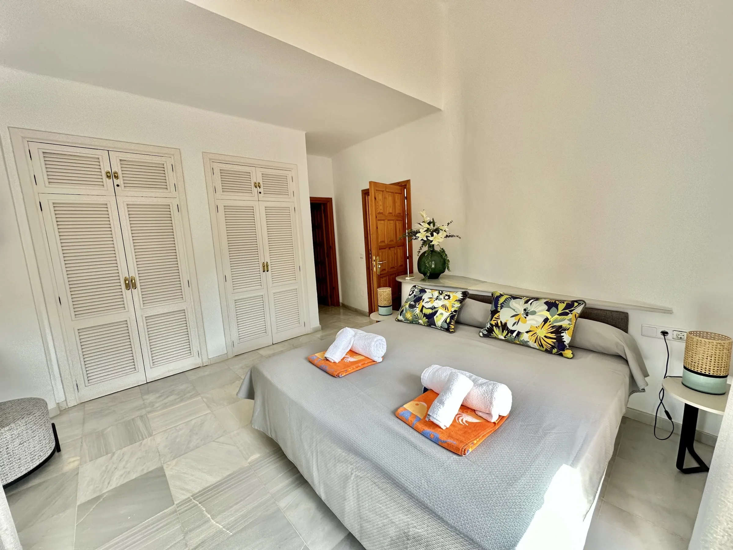 LH4 Master Bedroom 2 mtime20230411143316