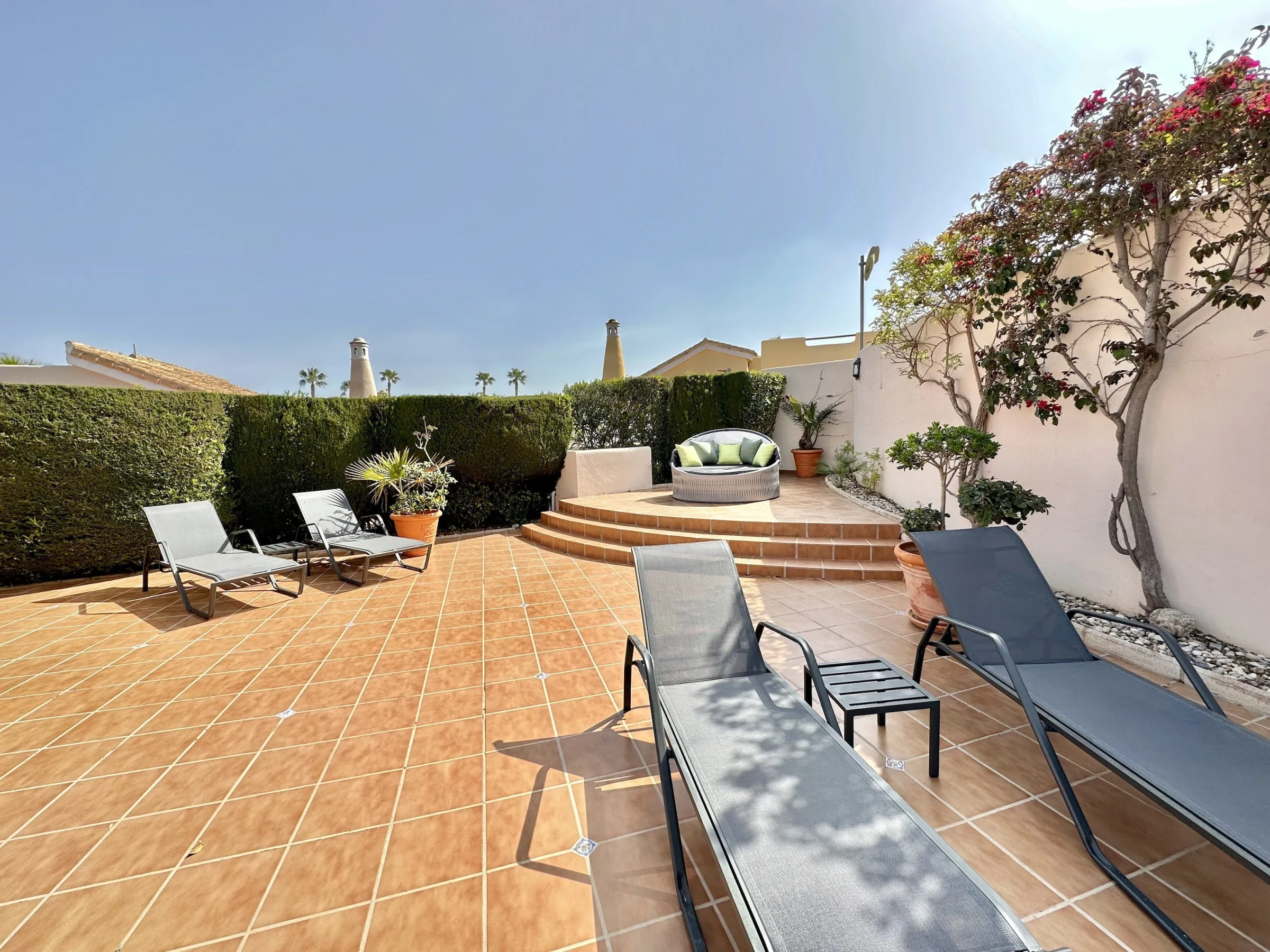 LH4 Terrace 2 mtime20230411143319