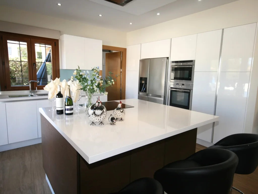 LH12 Kitchen mtime20190111120947