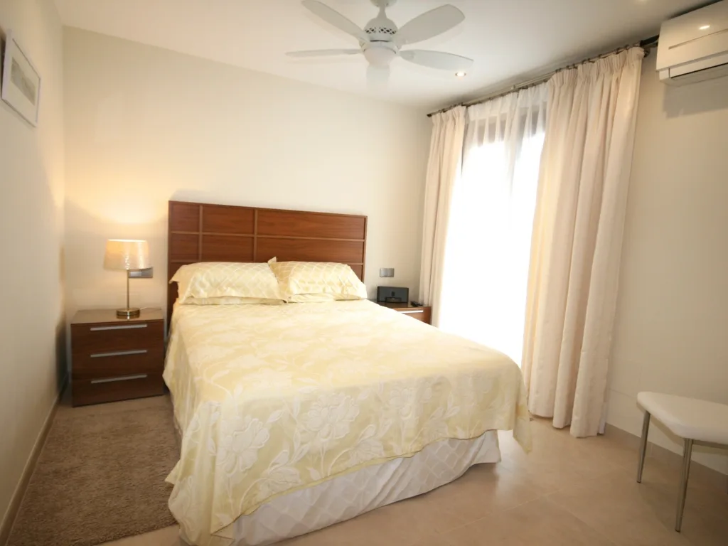 LH12 Bedroom 1 mtime20190111120914