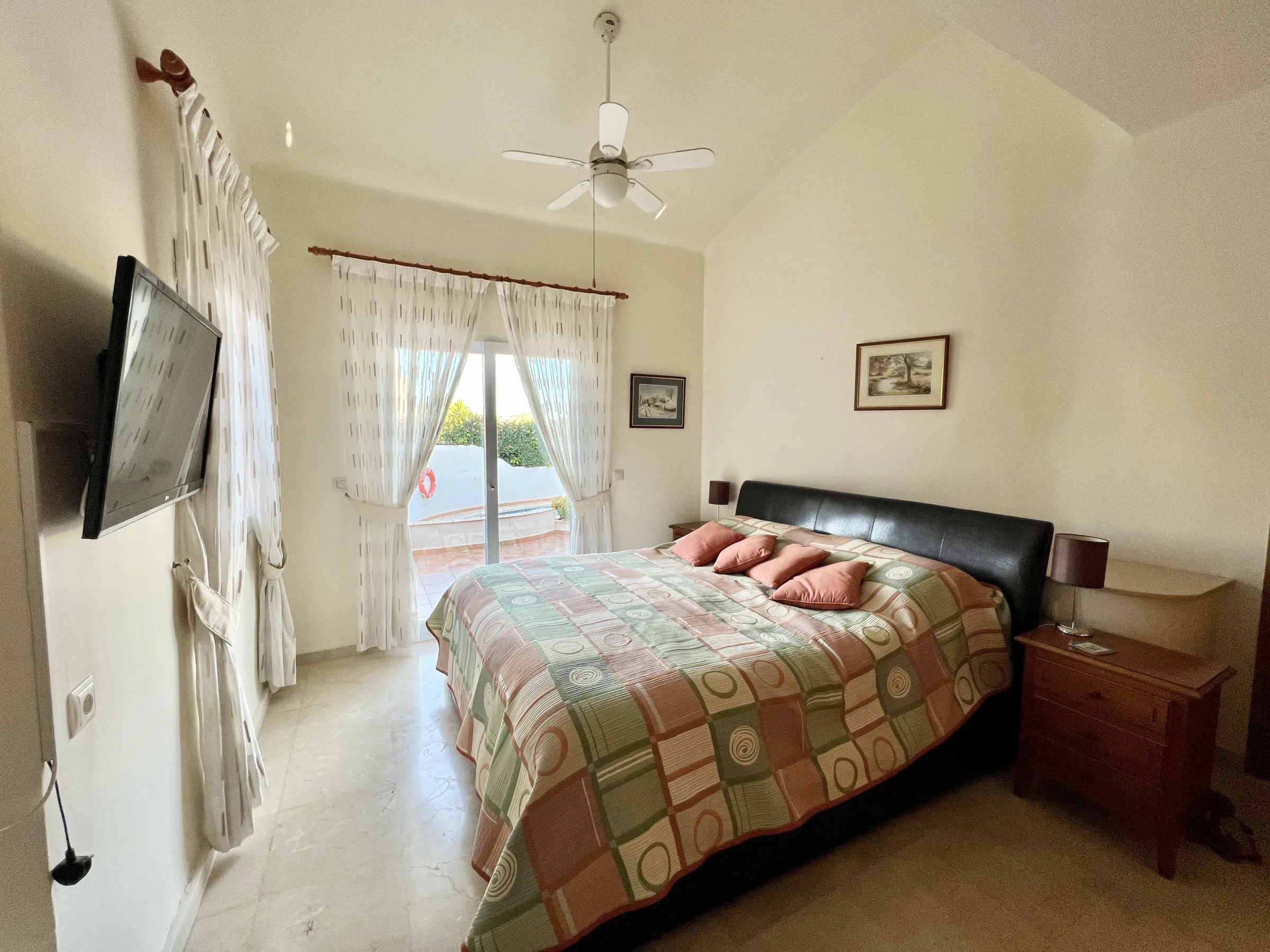 LH17 Master bedroom mtime20230511125225