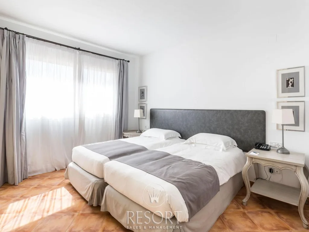 Las lomas 687 688 for sale 645115a0ec123