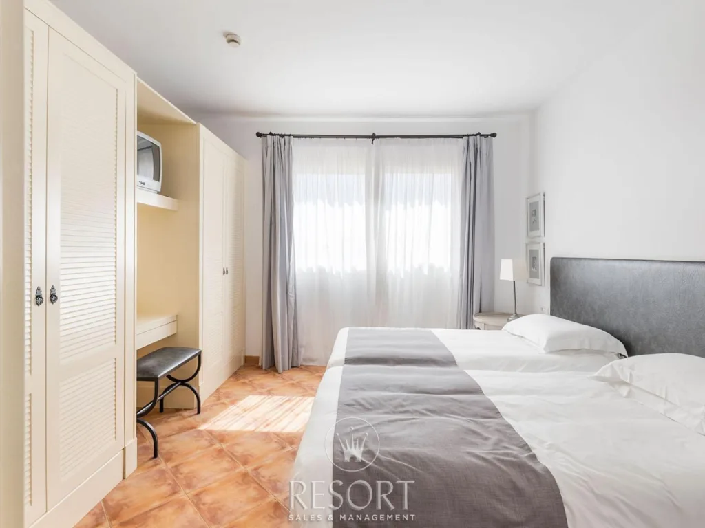 Las lomas 687 688 for sale 645115a187084