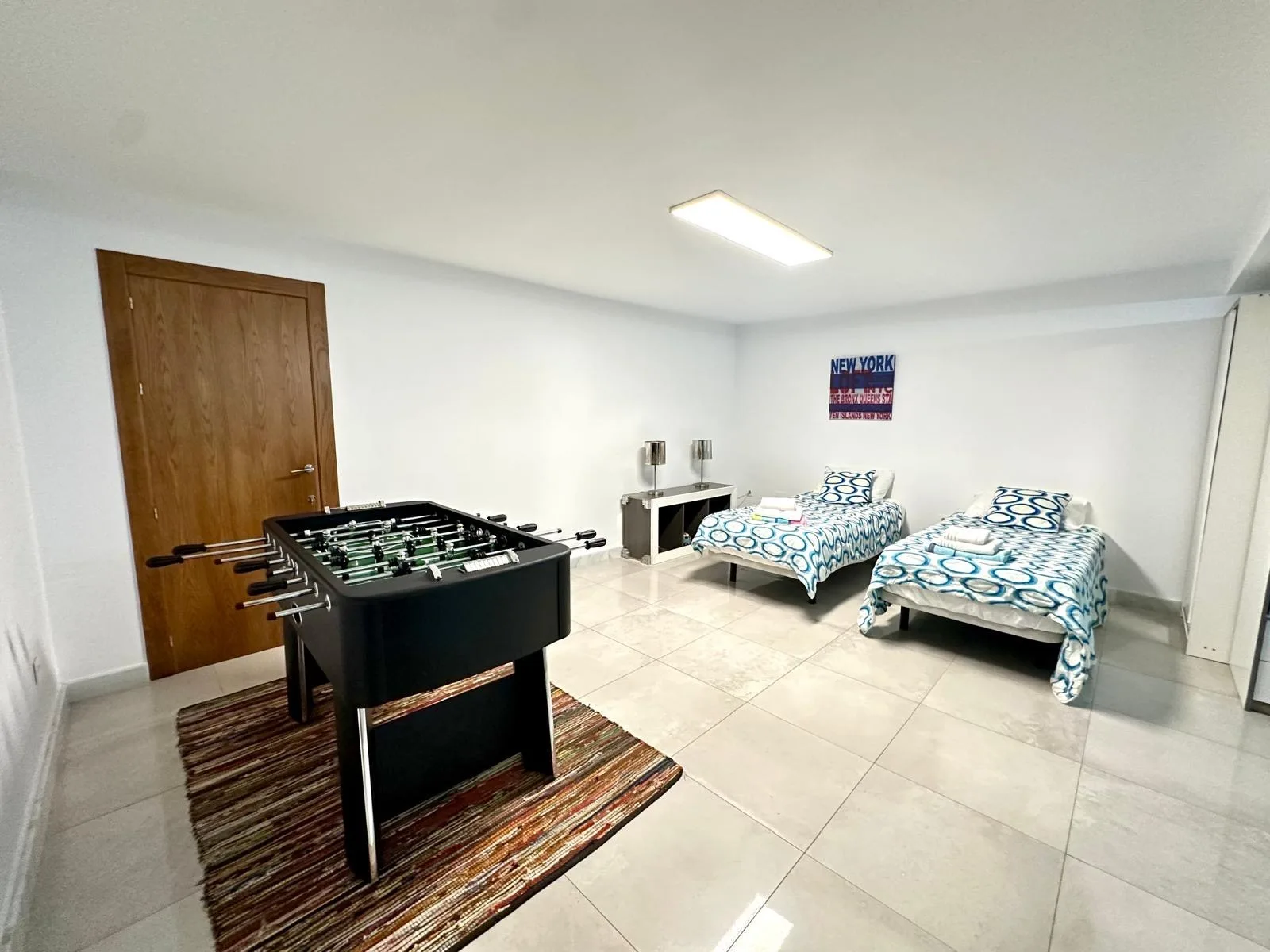 MIM18 Lower ground Bedroom a