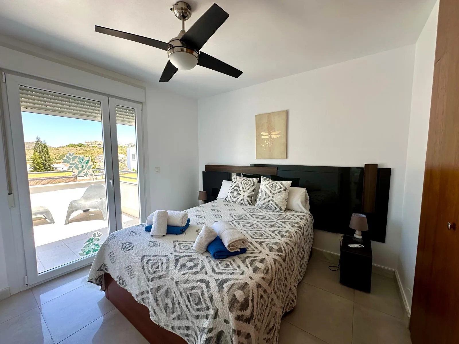 MIM18 Bedroom 2 a