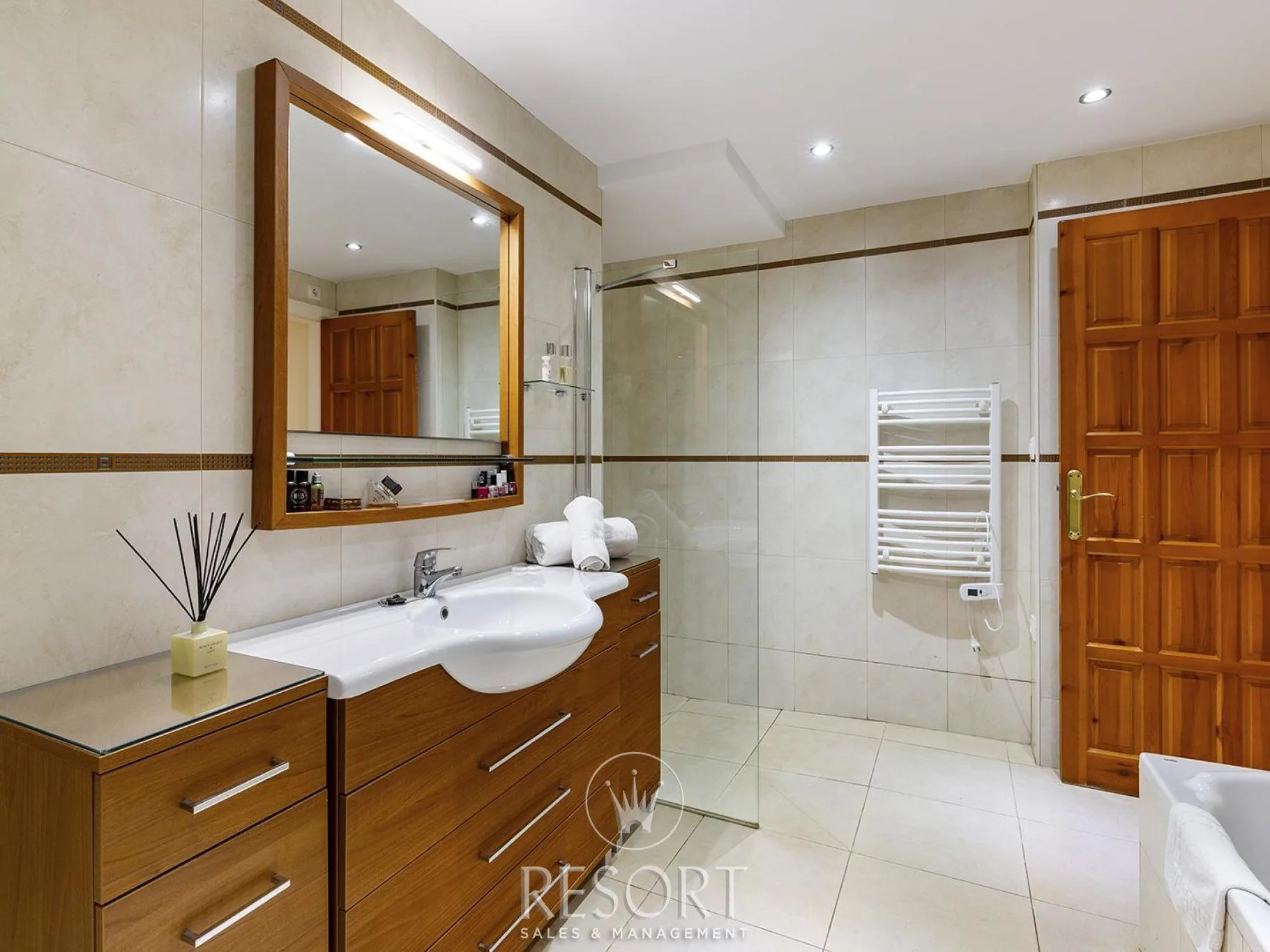 Las palmeras 24 for sale 684009cdc57fd