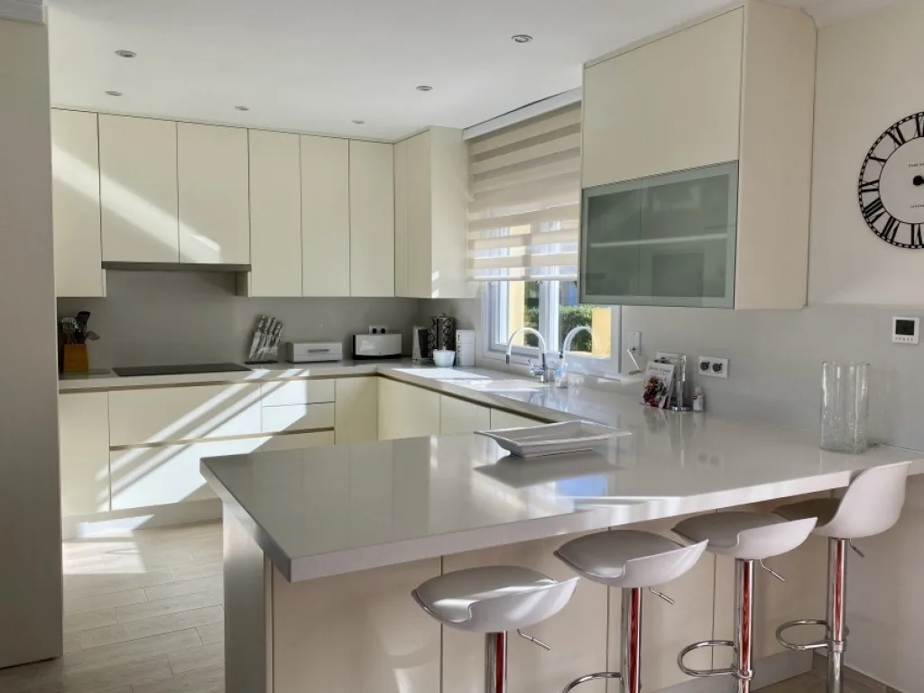 LP12 Kitchen mtime20220802113910