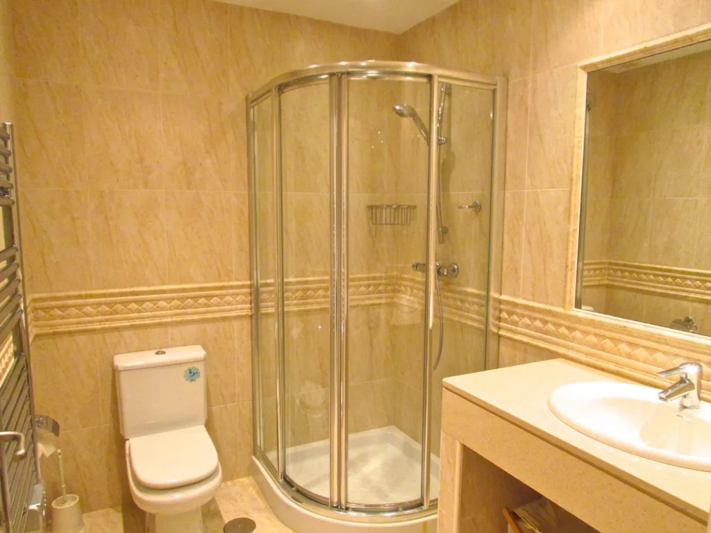 LP12 Bath 2 mtime20220802113924