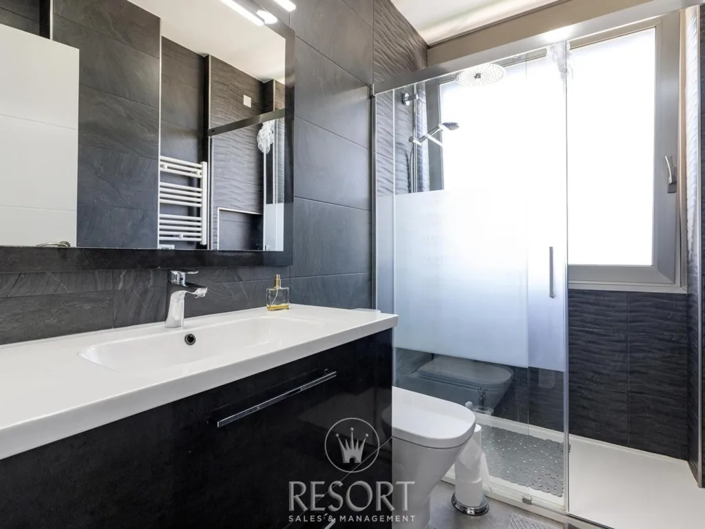 Los belones villa for sale 680a536e357ed