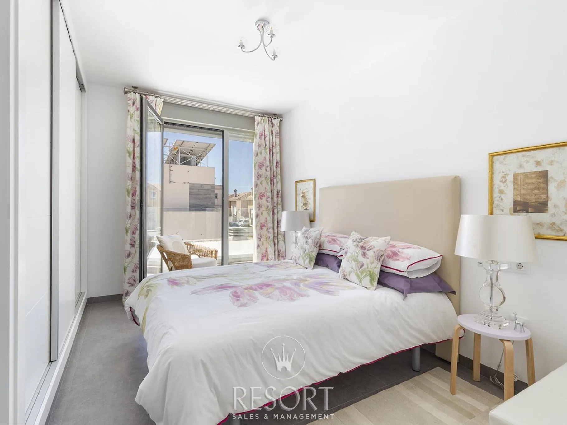 Los belones villa for sale 680a532c8b383