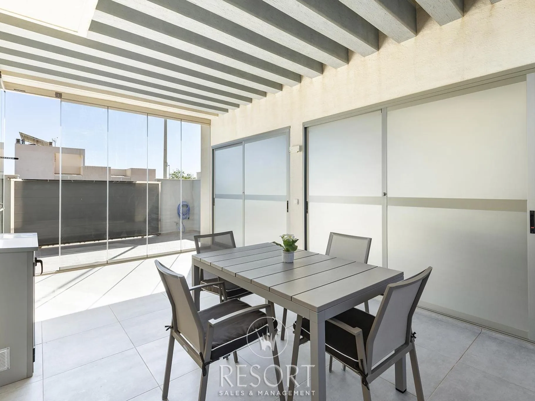 Los belones villa for sale 680a5372390b4