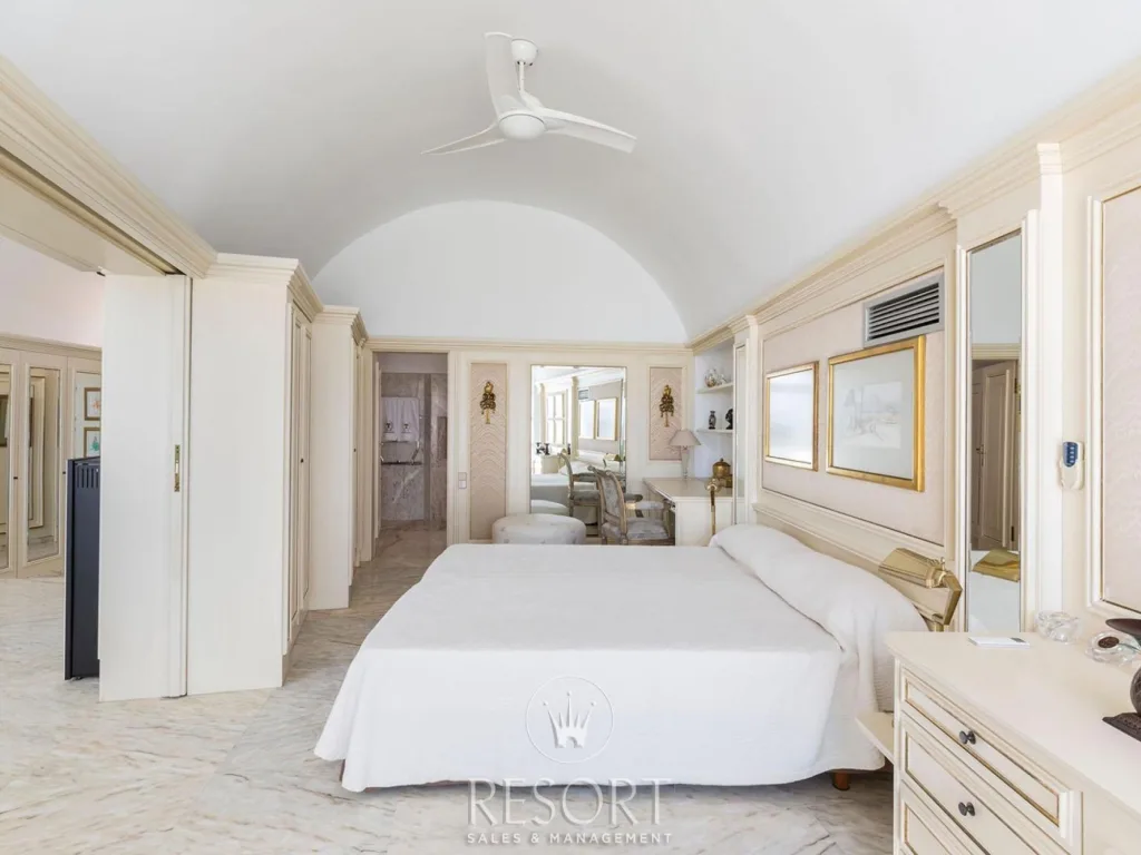 Miradores 318 for sale 64dc85cf903b0