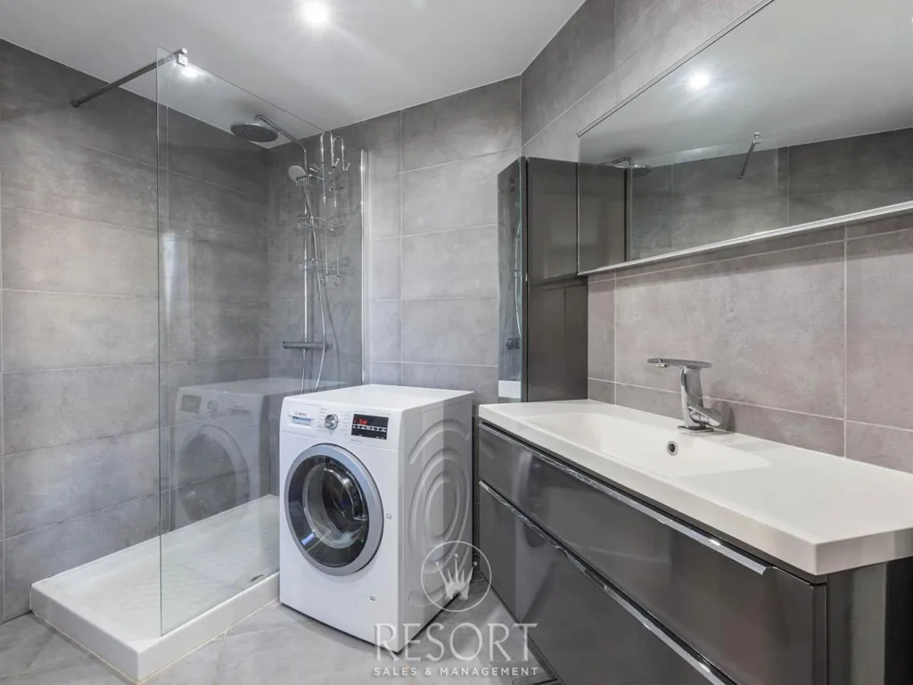 Los molinos 46 for sale 634ea5752d0ef