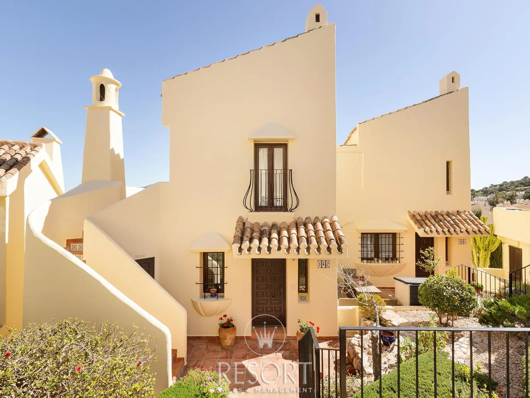 Los molinos 142 for sale 69bd660353918