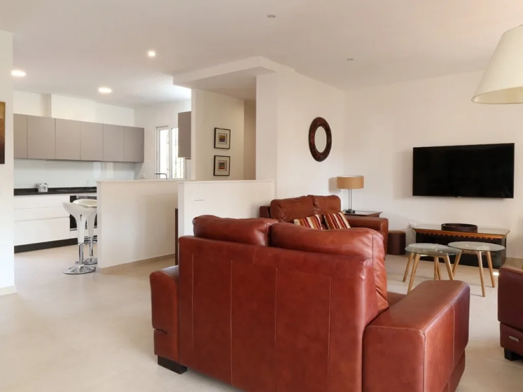 LNV3 lounge kitchen