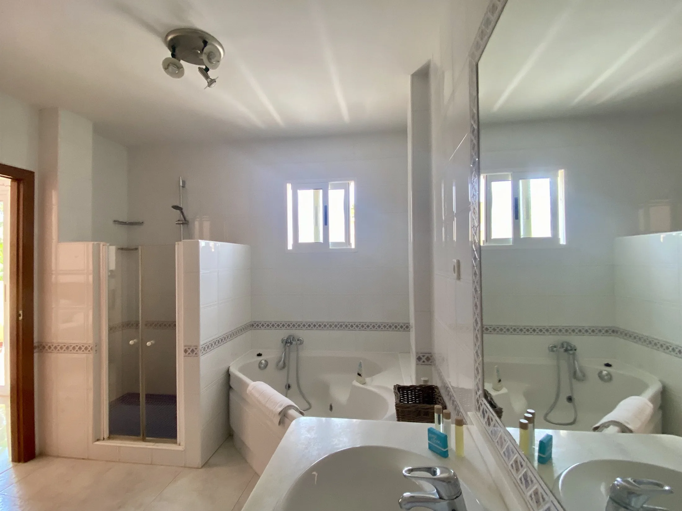 LN3 Bathroom 3 mtime20221106085422