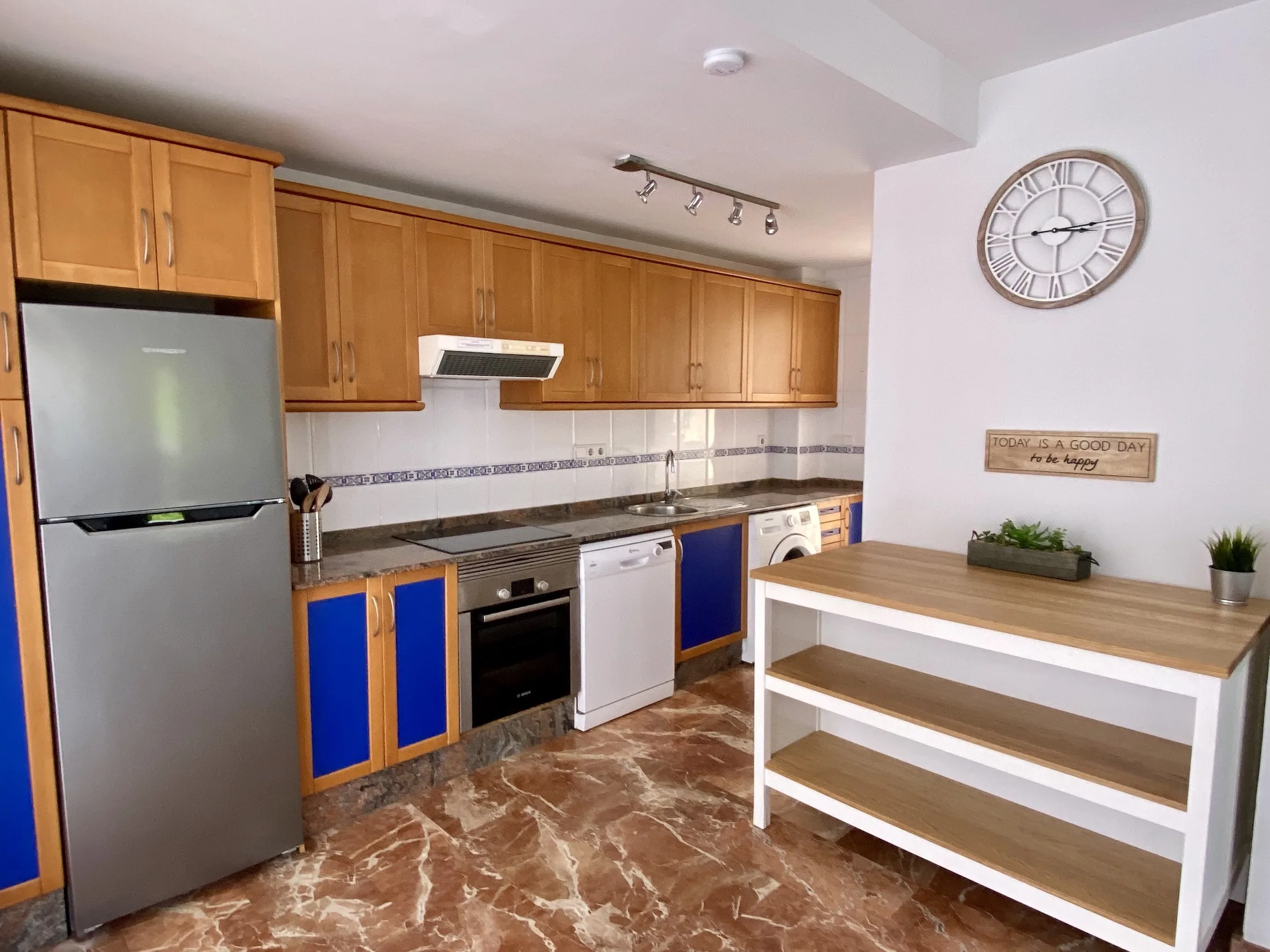 LN3 Kitchen mtime20221106085412