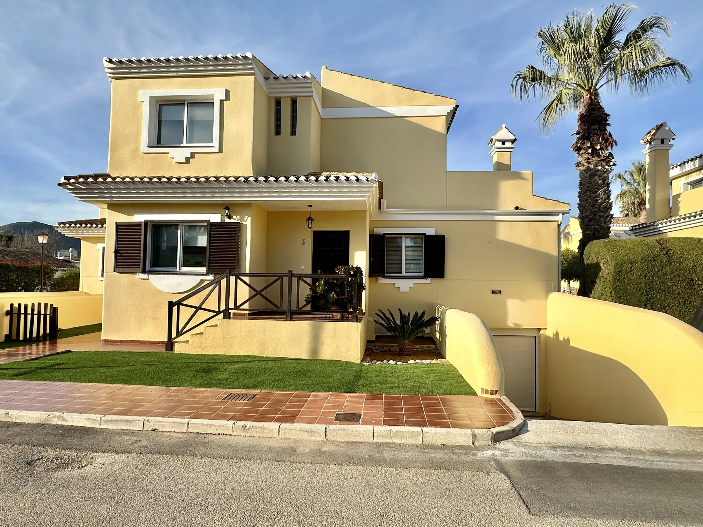 LN8 Villa