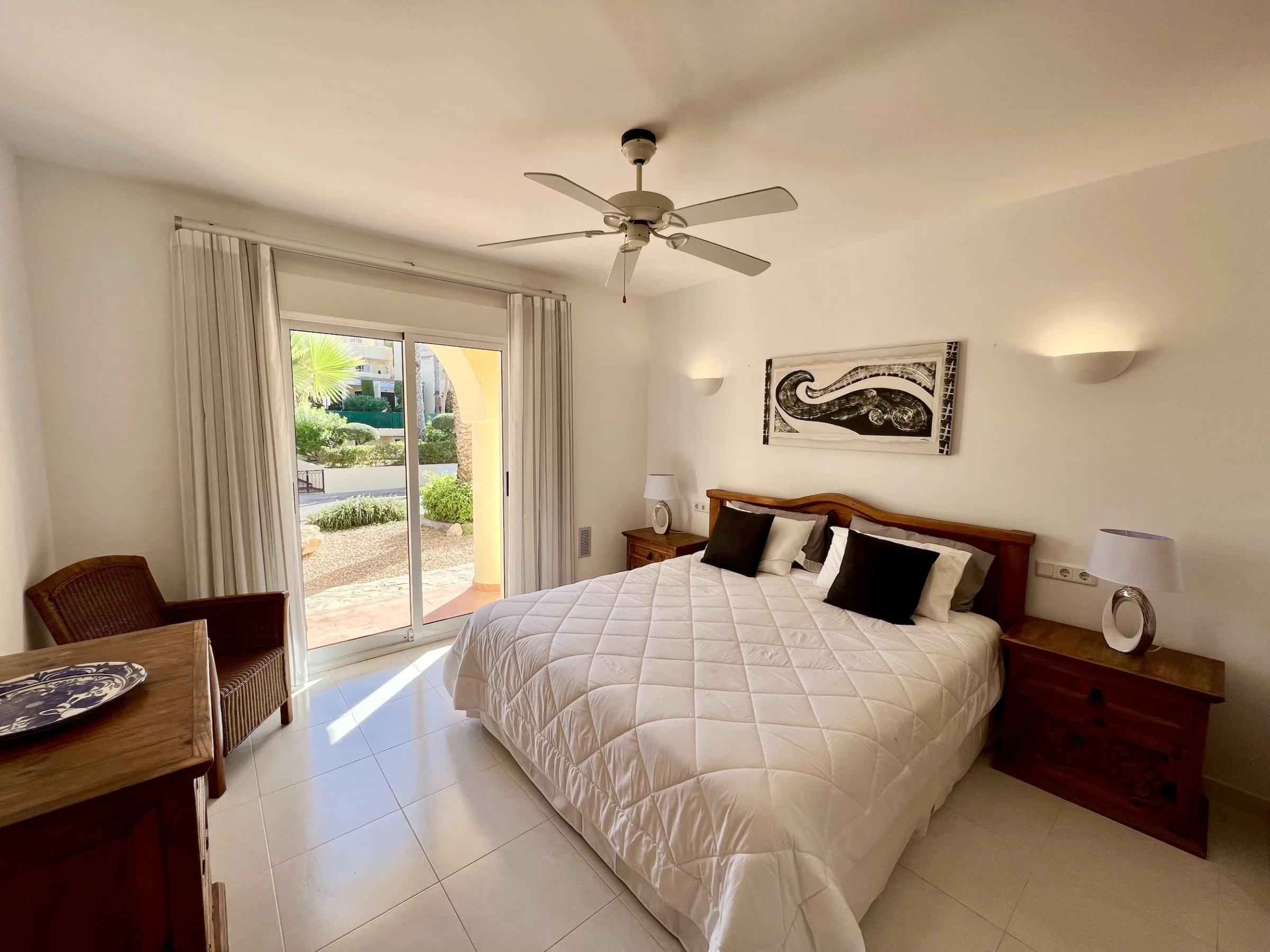 LO10 C master bedroom mtime20220907112153