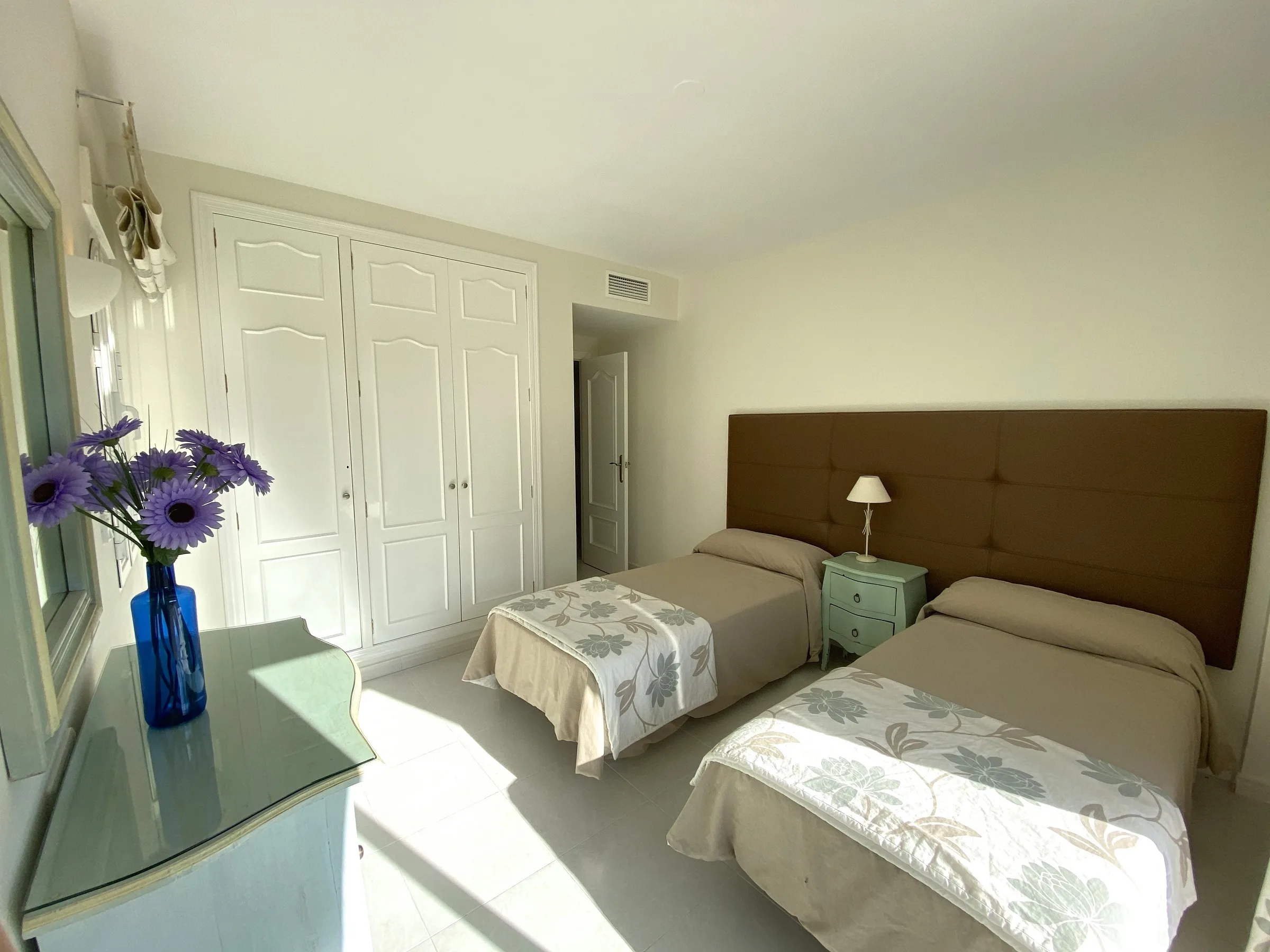 LO11 C Bedroom 2 resize mtime20200622160324