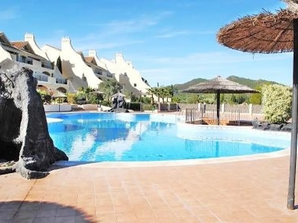 Lower Outside Pool 2 mtime20210219144349