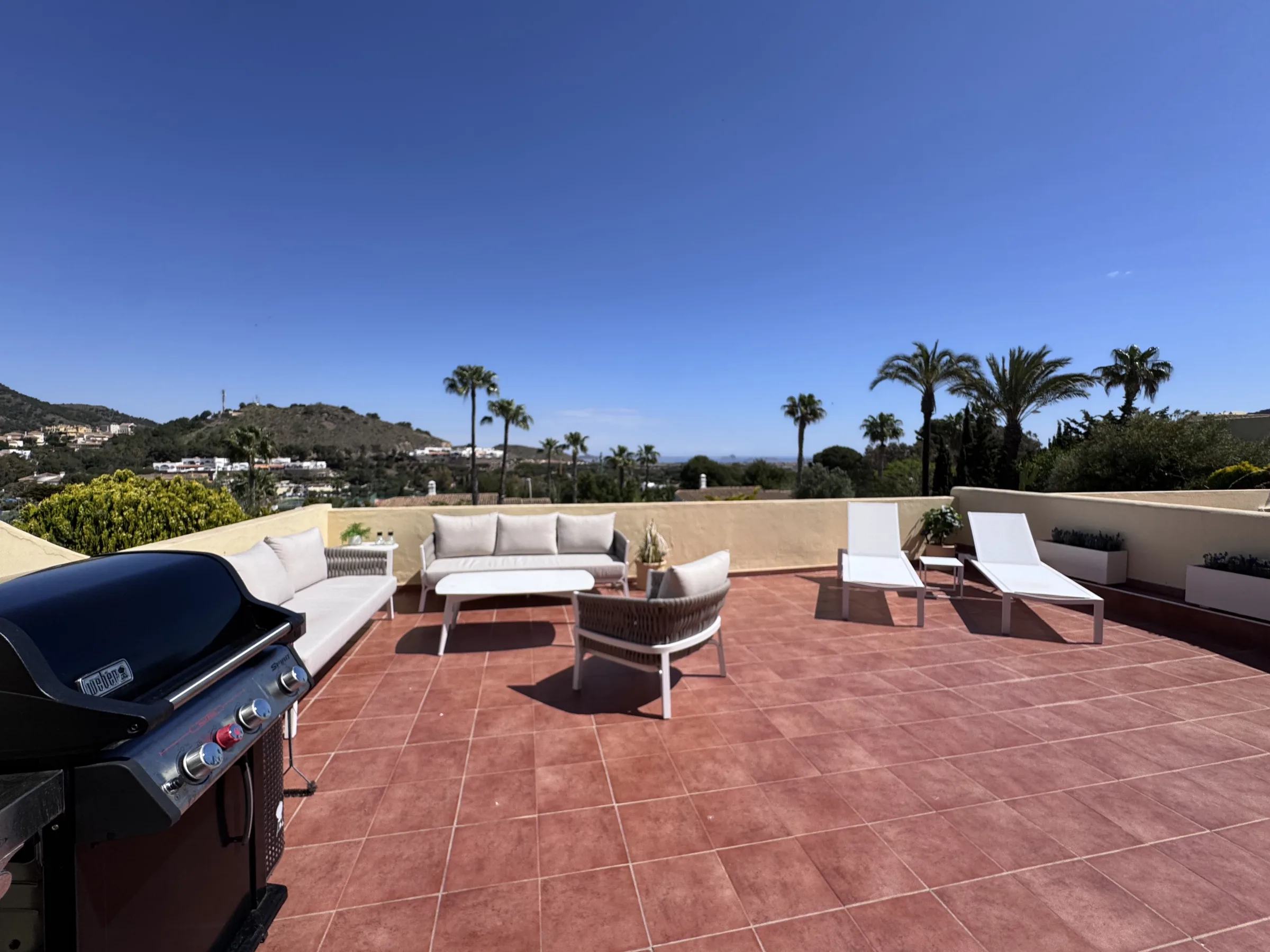 LO14 G Terrace c