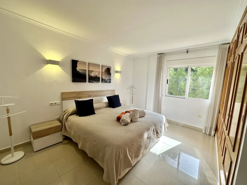 LO14 P Master Bedroom mtime20230403164359