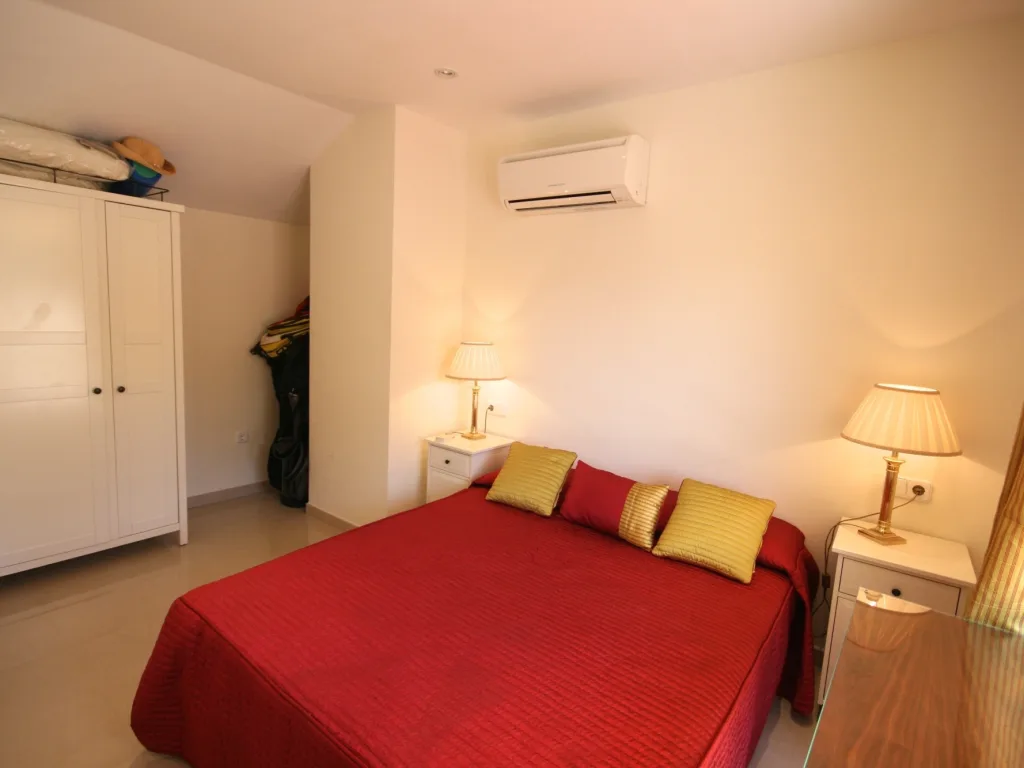 Violeta Bedroom 3 mtime20220927095243