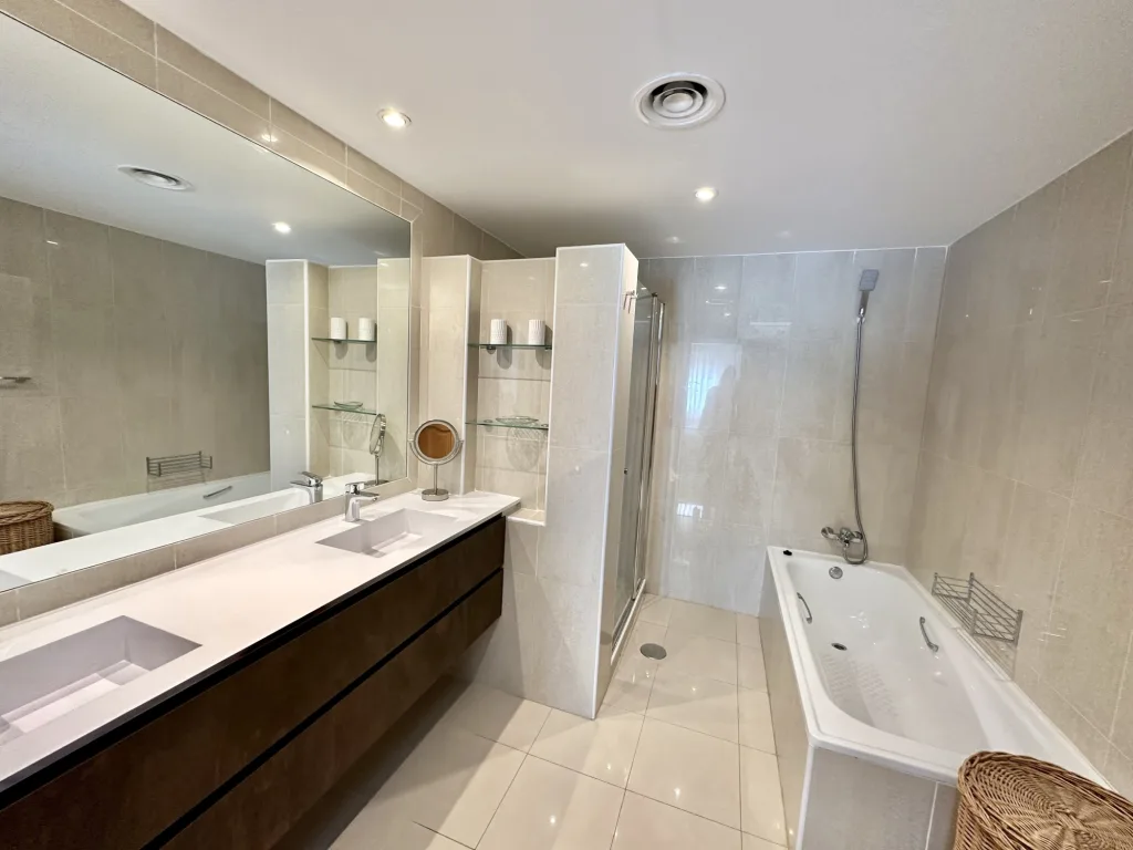 LO14 P Master ensuite mtime20230403164357