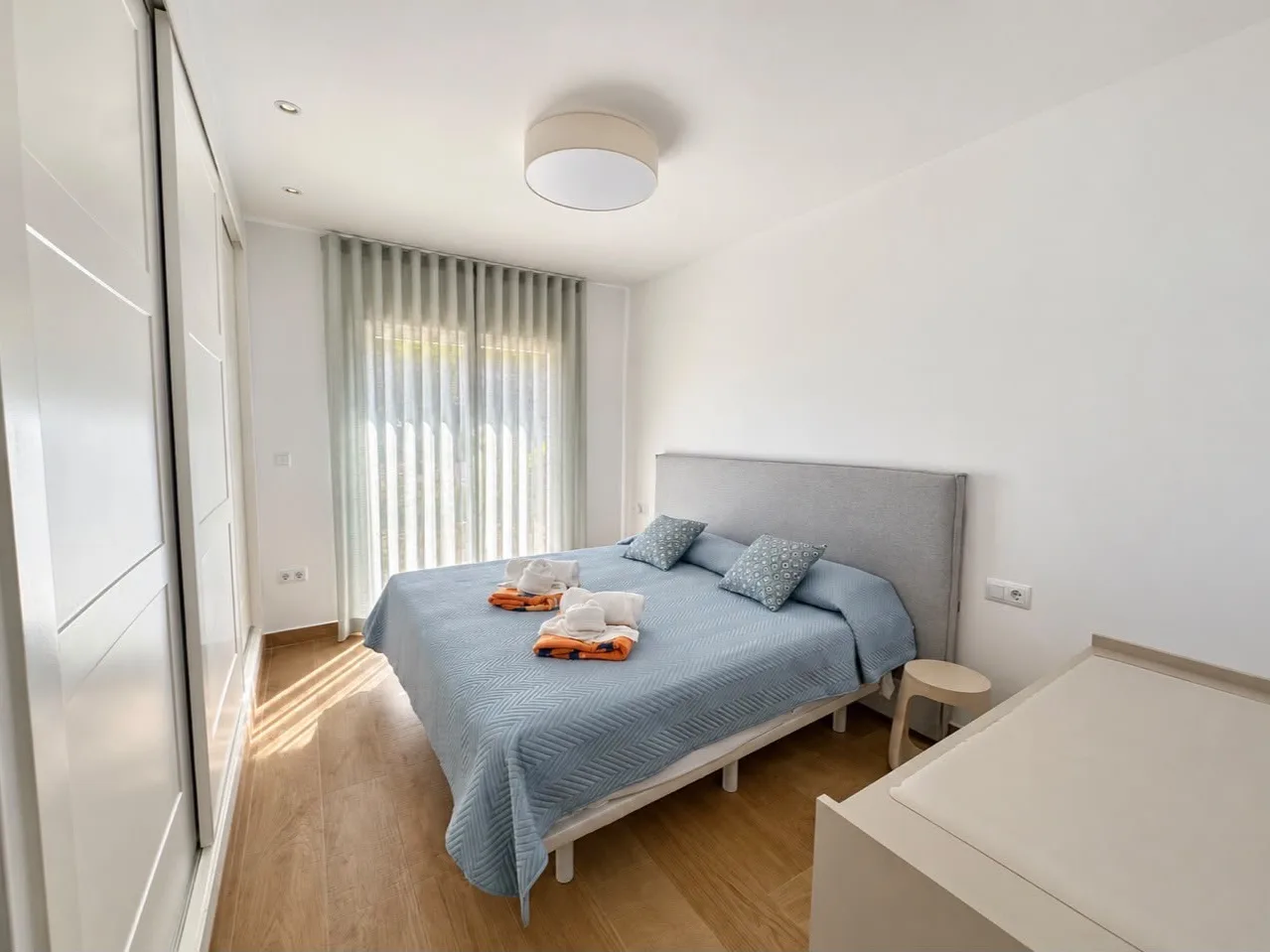 LO24 C Bedroom 2 a
