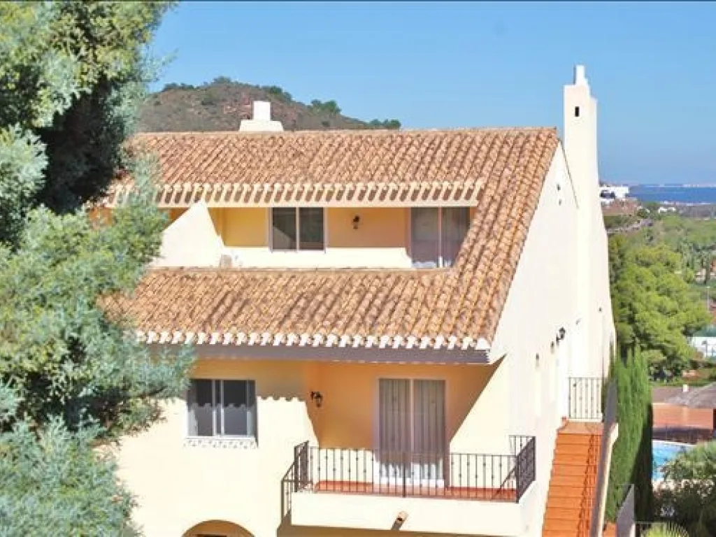 LO 25 P Front entrance mtime20210219113124