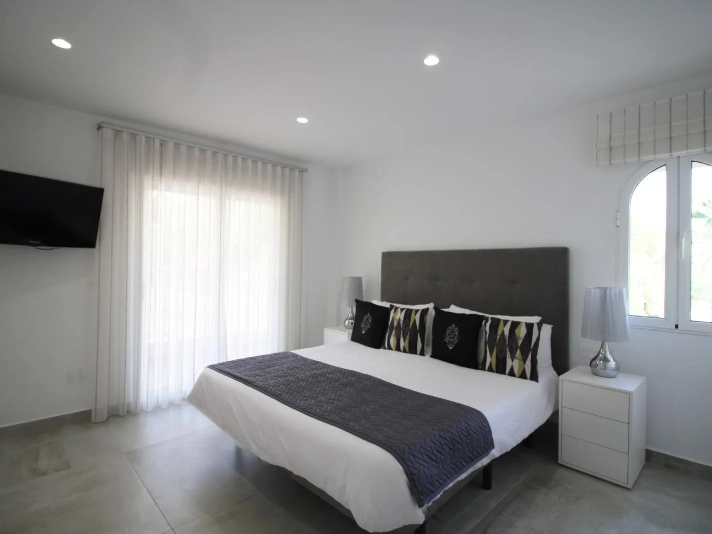 LO26 P master bedroom