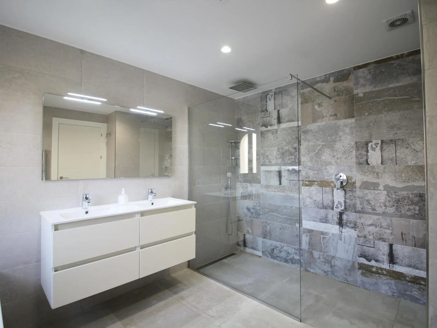 LO26 P master ensuite 3