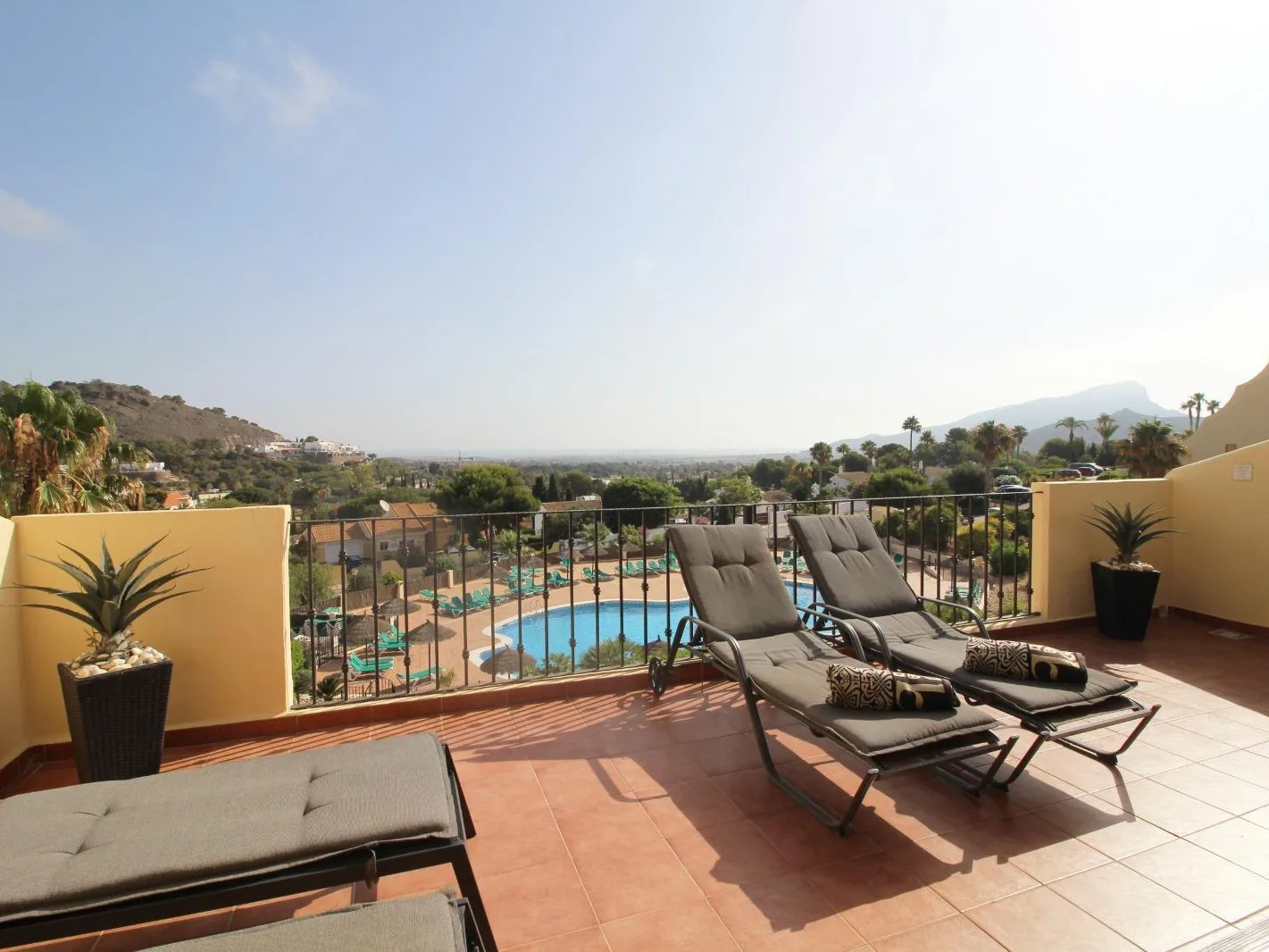 LO26 P Terrace