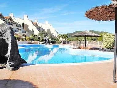Lower Outside Pool 2 mtime20210219144349