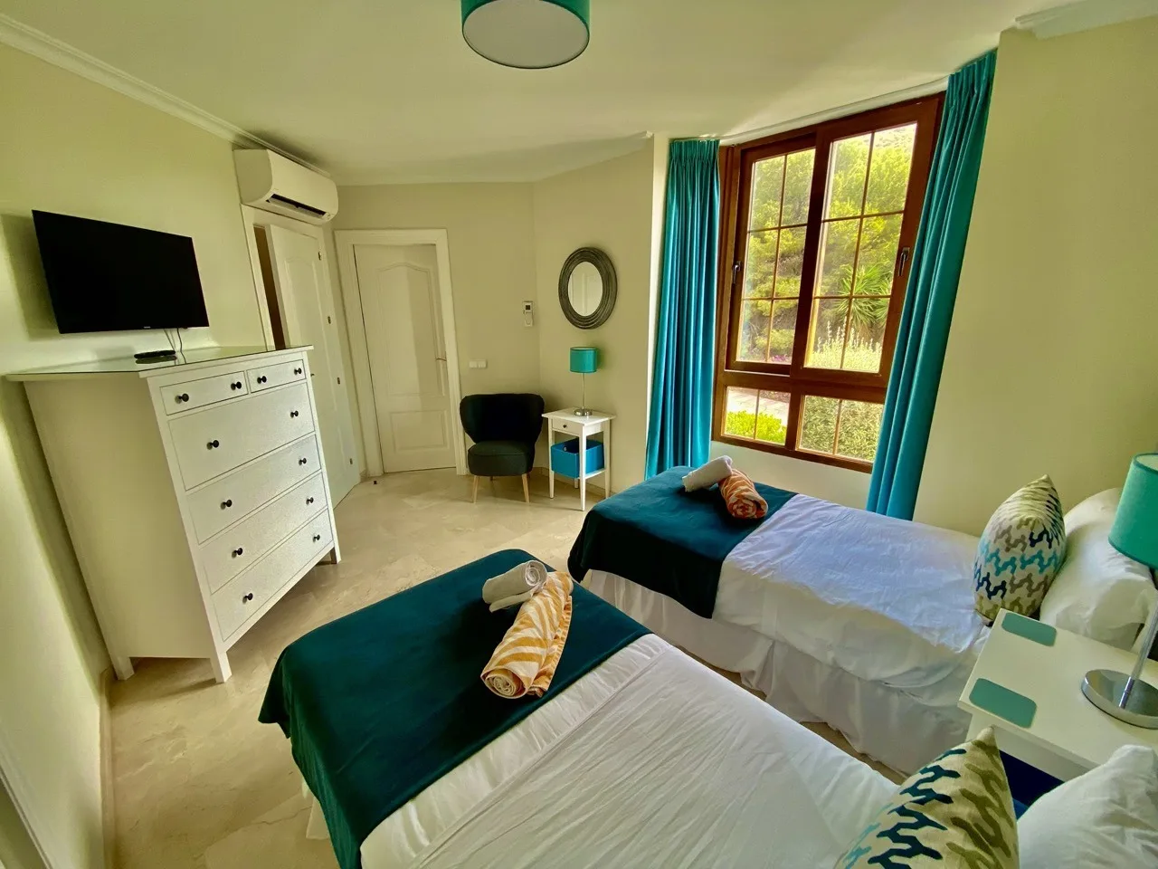 MC13 Twin Bedroom 1 Large mtime20220310084938