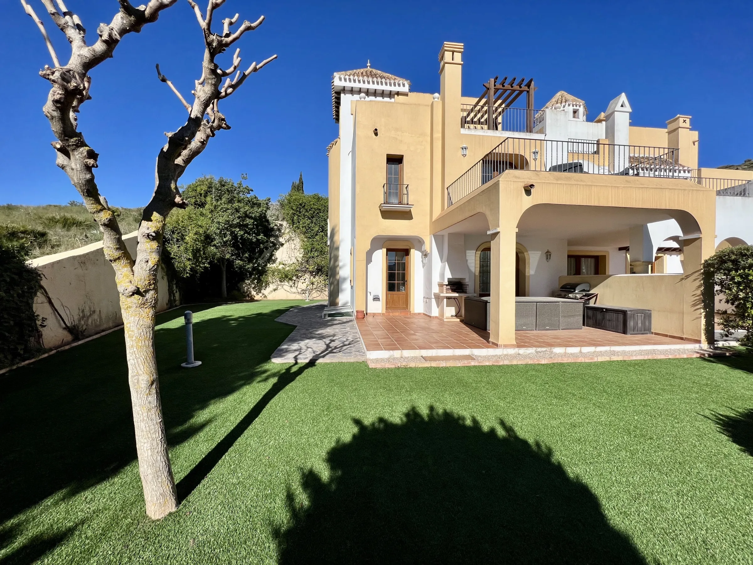 MC16 Rear of Villa