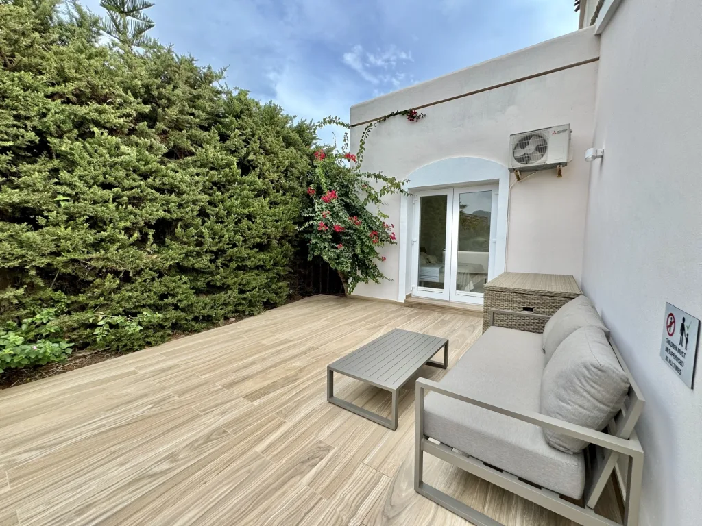 MC20 terrace off bedroom 3