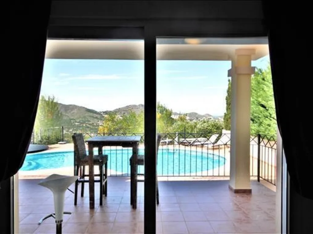 Master bedroom to pool terrace mtime20201214104307