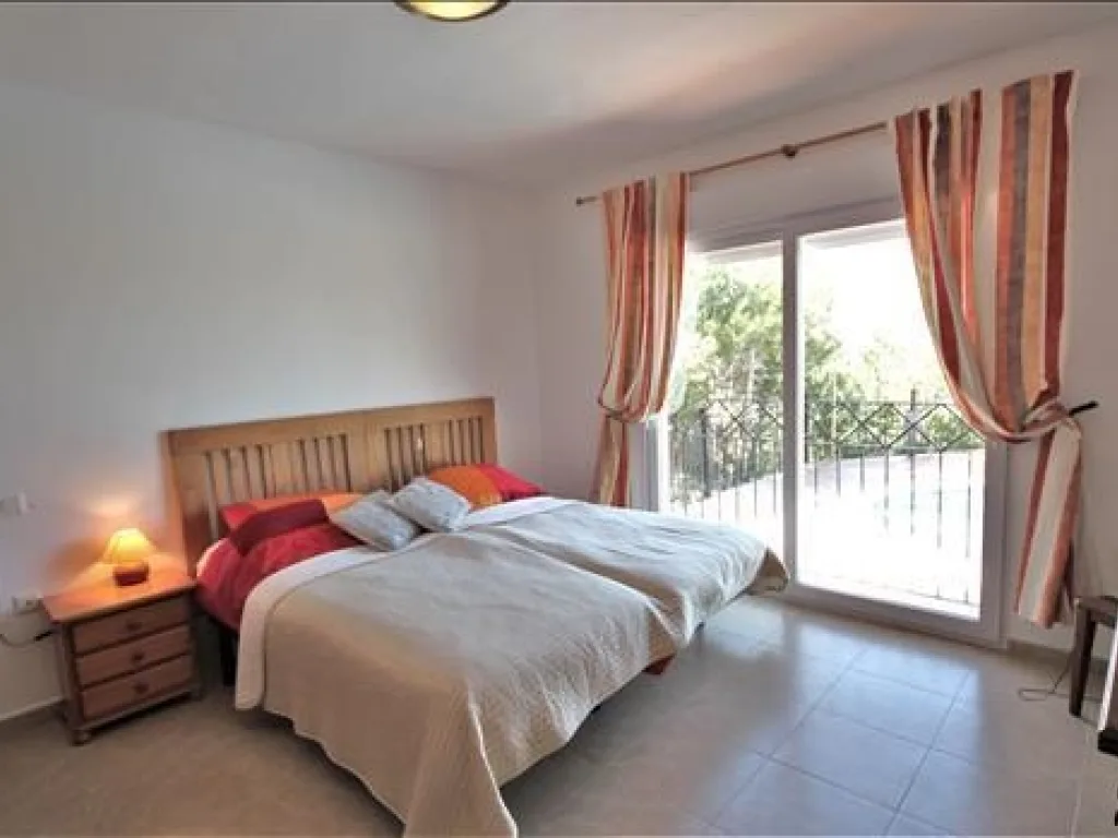 Bedroom 2 mtime20201214104252