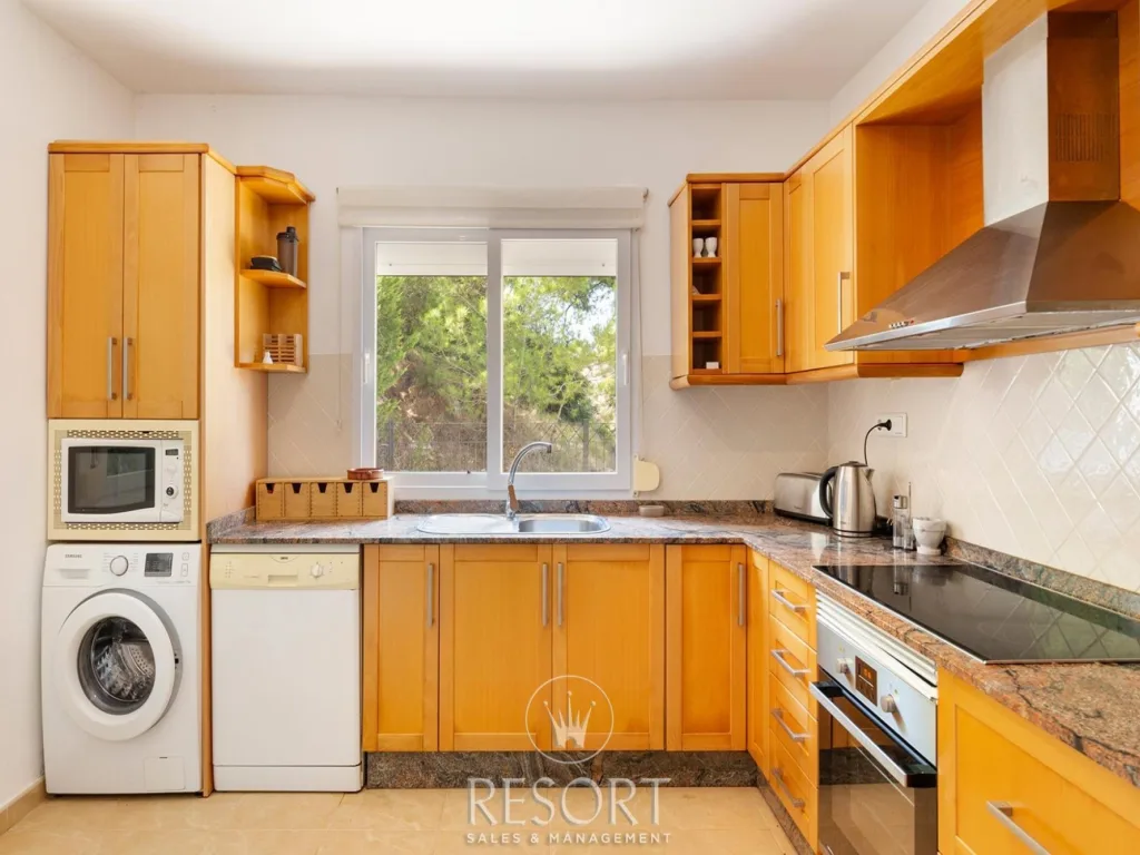 Monte leon 13 for sale 68d27e9892020