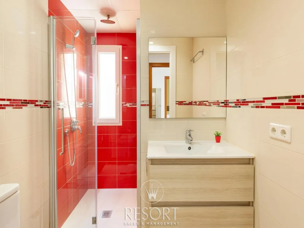 Monte leon 13 for sale 68d27e9e627d0