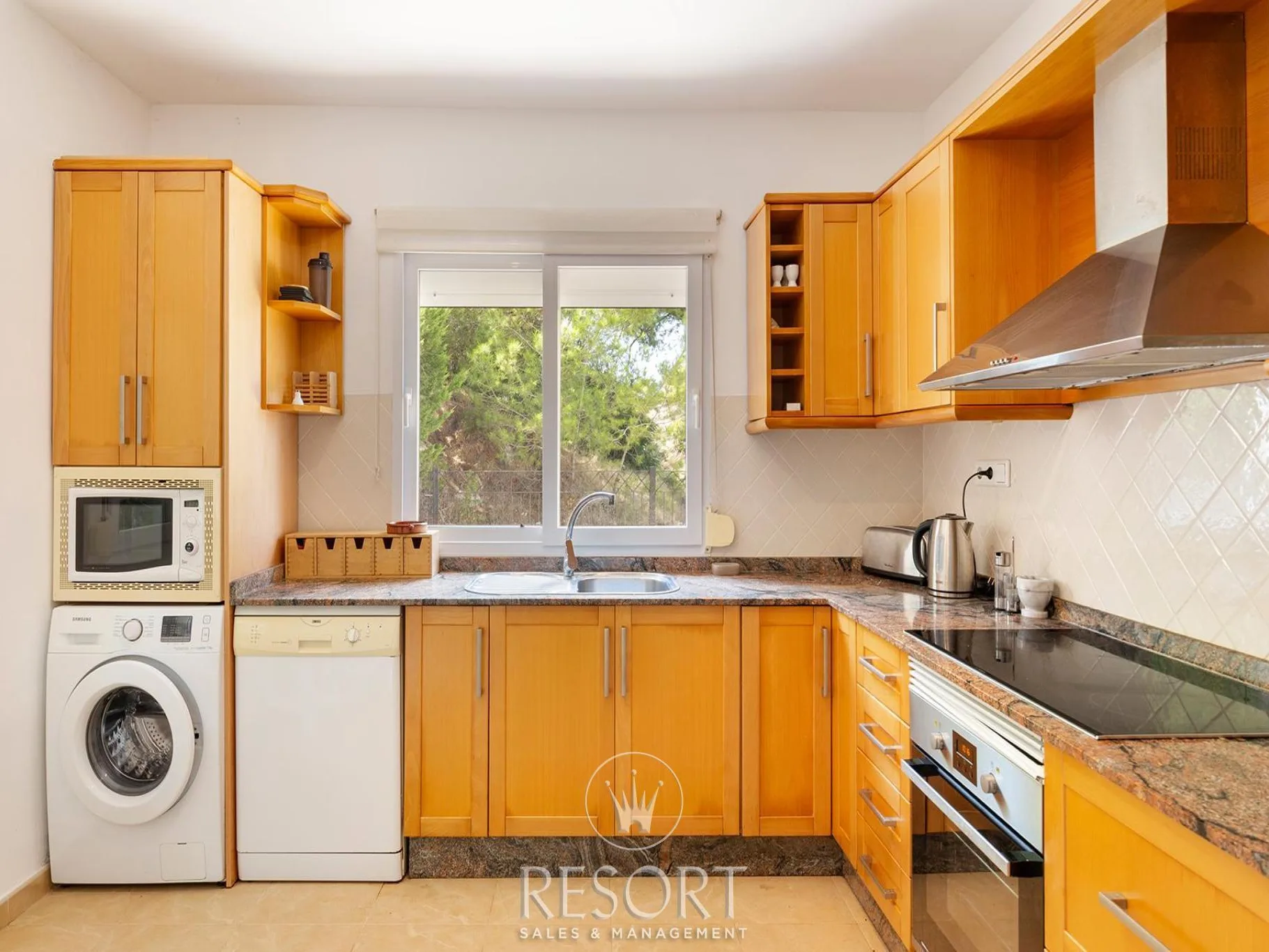 Monte leon 13 for sale 68d27e9892020