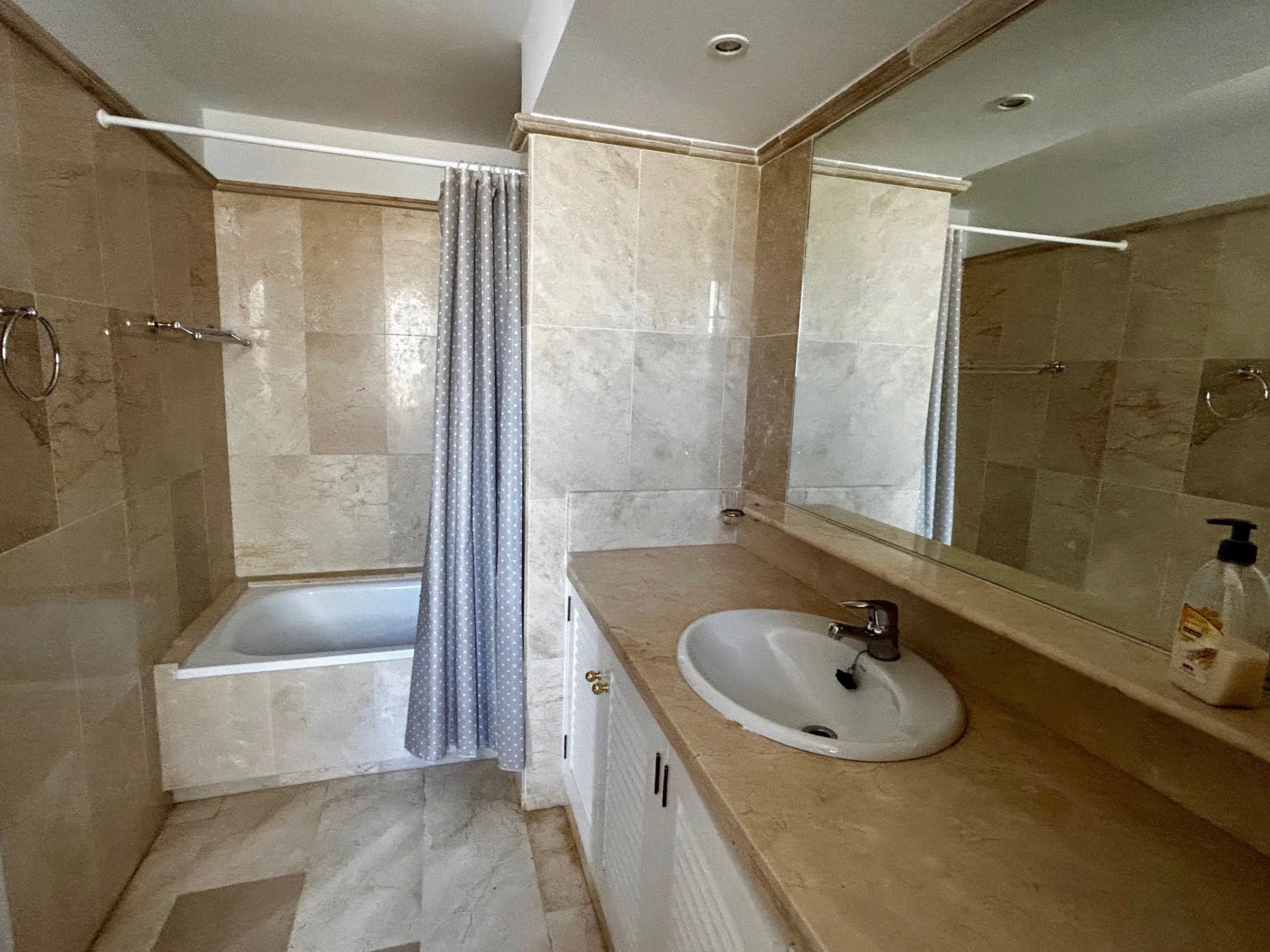 MC4 Master ensuite mtime20231023110652