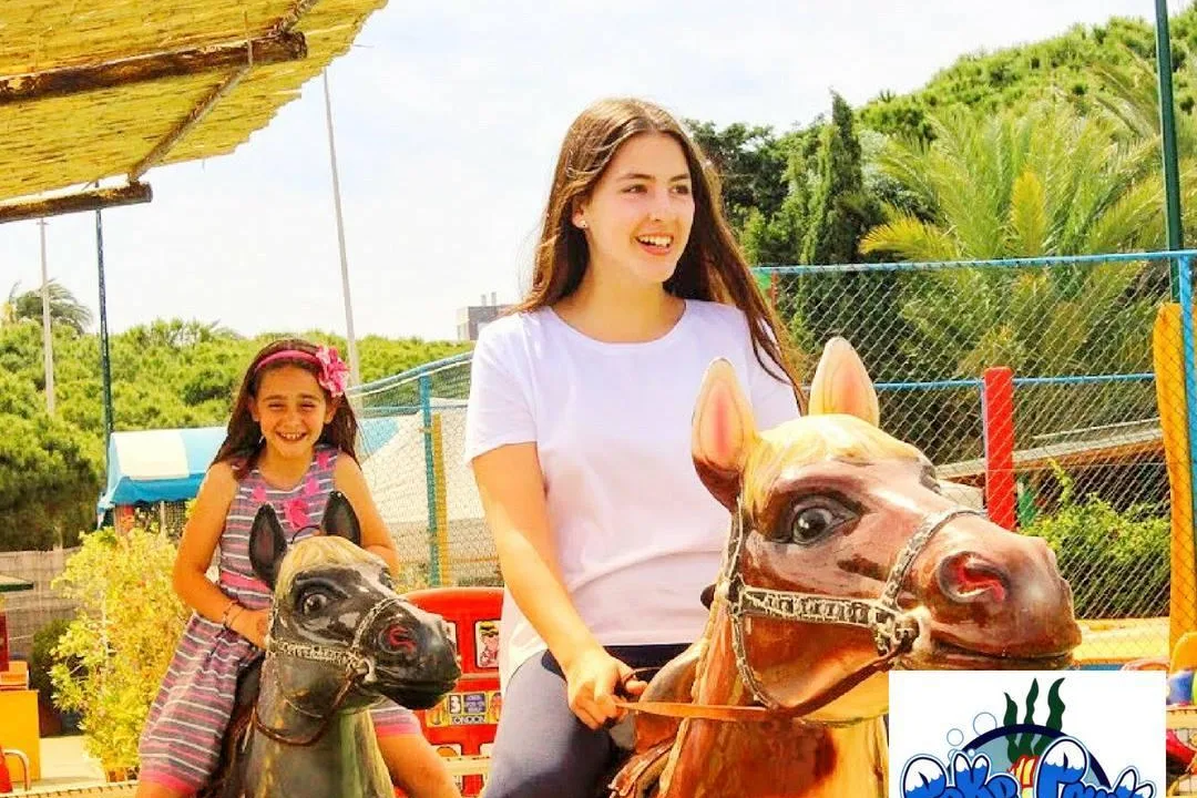 Peke oeste en peke park la manga mtime20230613141133