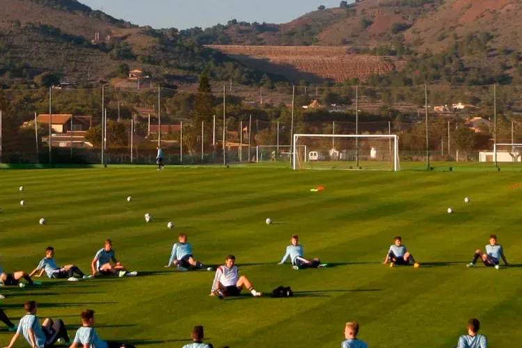 La manga club fútbol jpg