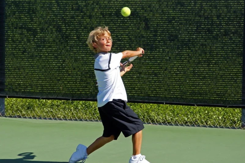 Tennis boy mtime20161214131639